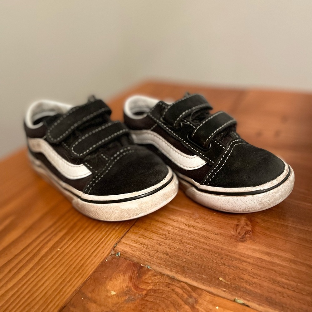 Toddler shoes Van 7.5 all black Velcro